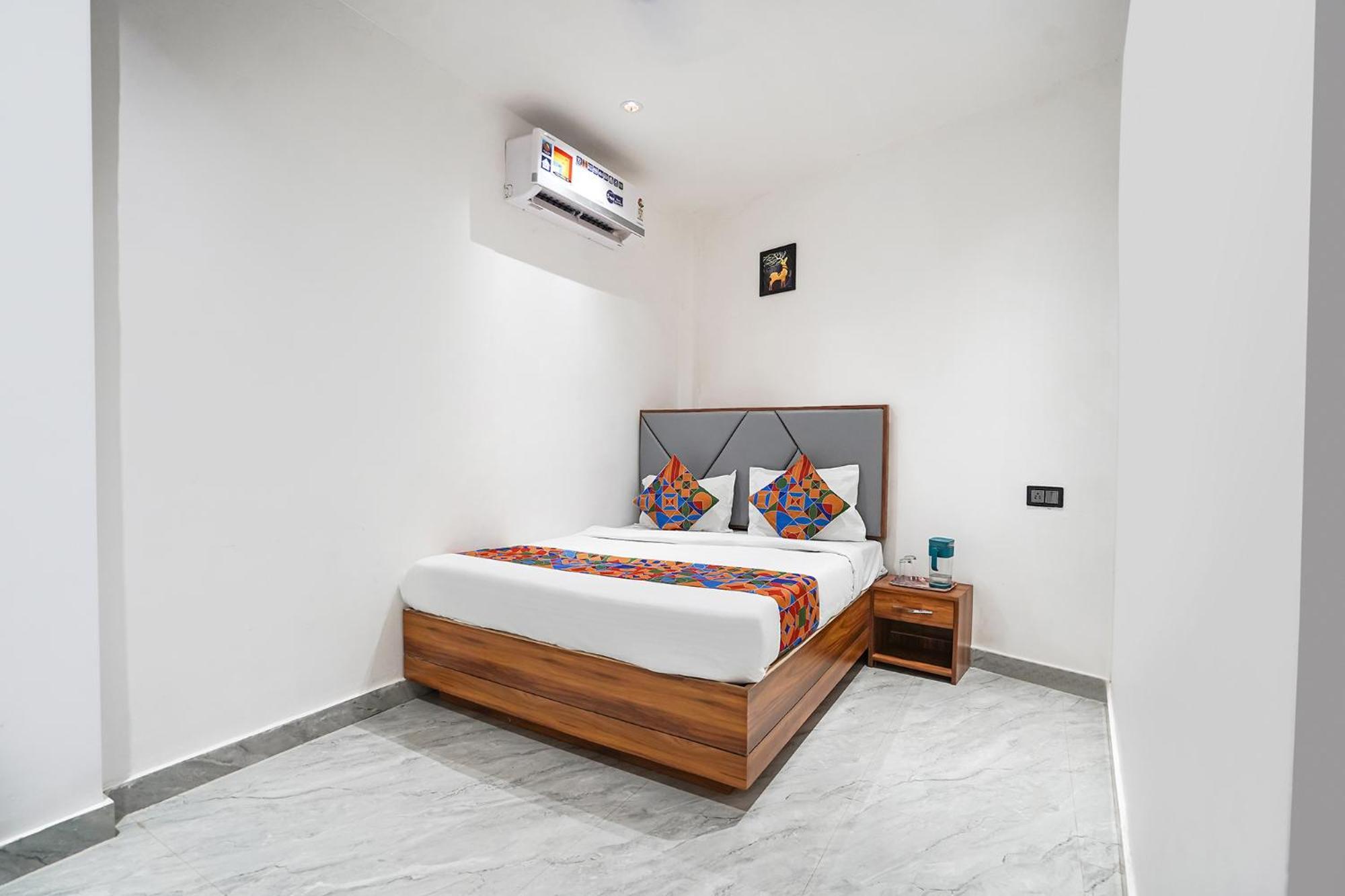Fabhotel The Shivaay Palace Guest house