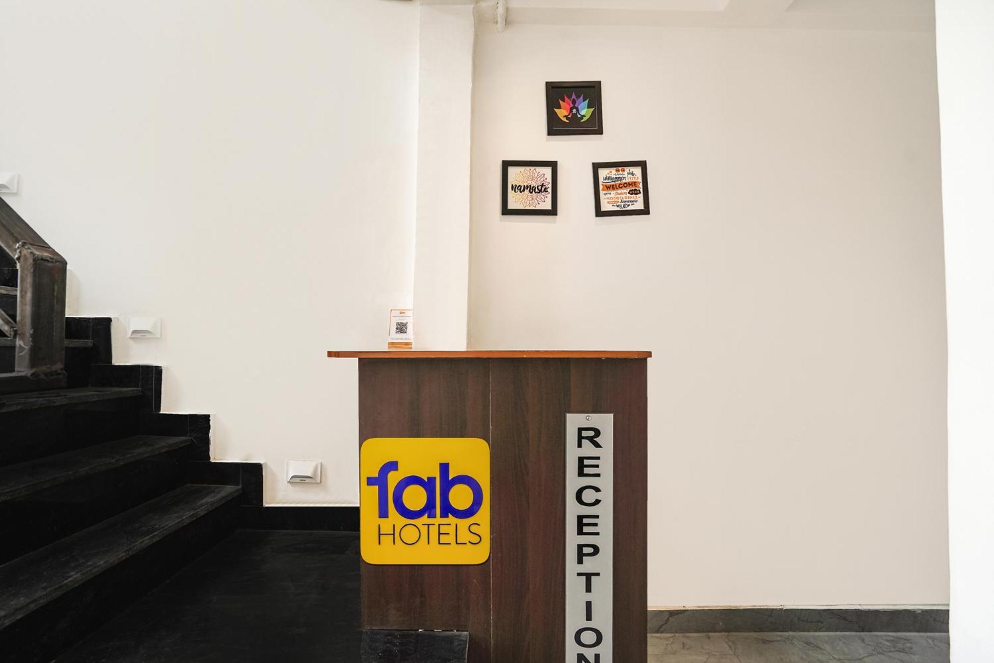Fabhotel The Shivaay Palace Guest house *